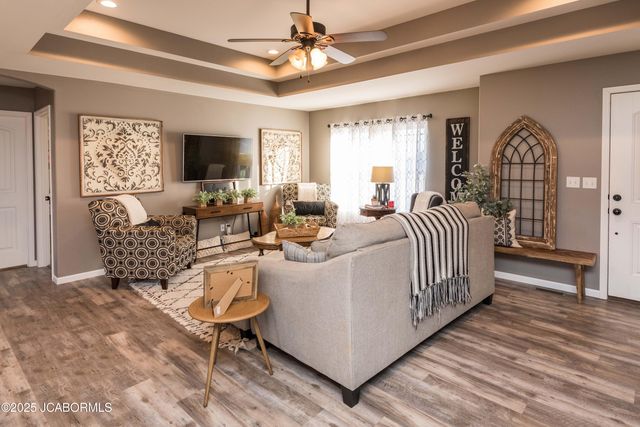 5314 WESTWARD LANE, Jefferson City, MO 65109