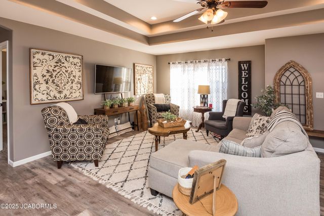 5314 WESTWARD LANE, Jefferson City, MO 65109