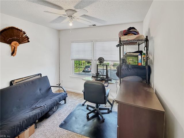 701 Meherrin River Ct Apt D, Chesapeake, VA 23320