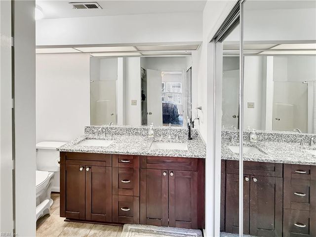 701 Meherrin River Ct Apt D, Chesapeake, VA 23320