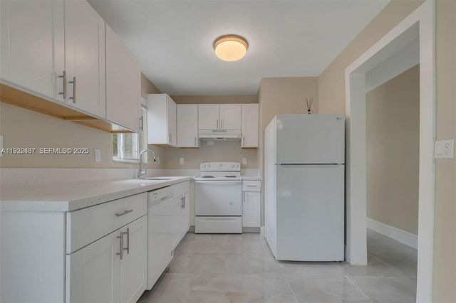 9241 SW 204th Ter 0, Cutler Bay, FL 33189