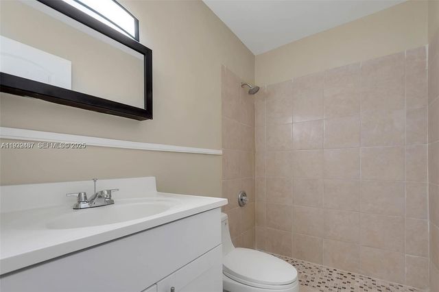 9241 SW 204th Ter 0, Cutler Bay, FL 33189