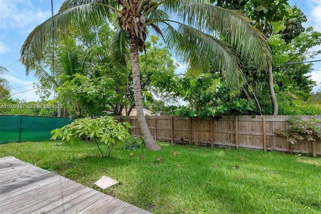 9241 SW 204th Ter 0, Cutler Bay, FL 33189