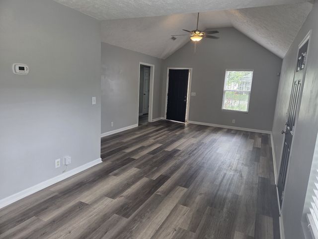 5031 Nina Marie Ave, Murfreesboro, TN 37129