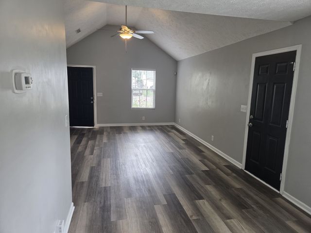 5031 Nina Marie Ave, Murfreesboro, TN 37129