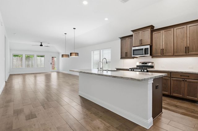 21823 Rose Maris Lane, Tomball, TX 77377