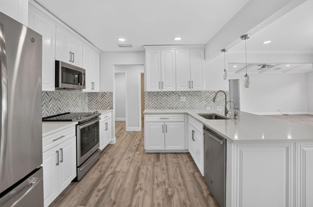 787 Havana Drive, Boca Raton, FL 33487