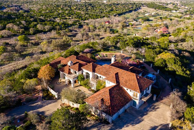 2121 Landmark Lane, Kerrville, TX 78028