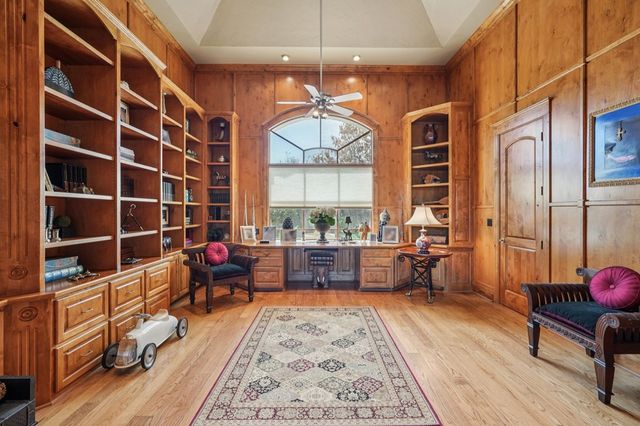 2121 Landmark Lane, Kerrville, TX 78028