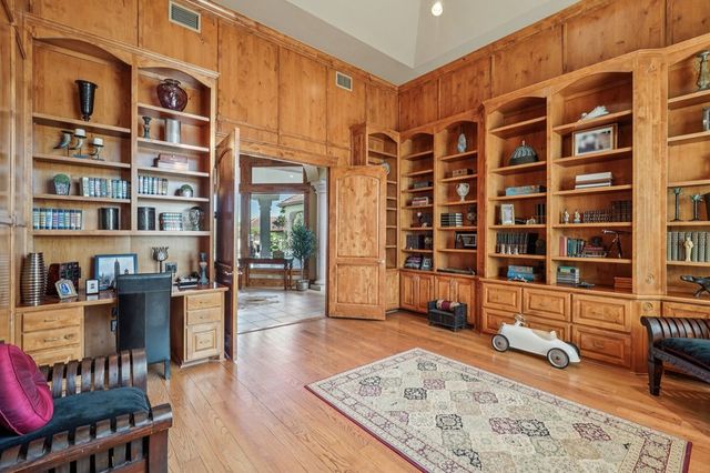 2121 Landmark Lane, Kerrville, TX 78028