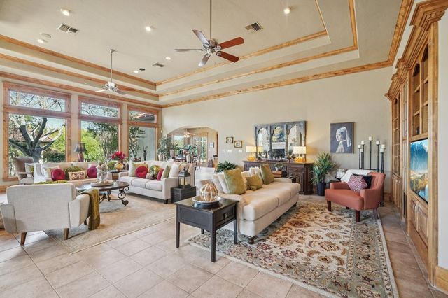 2121 Landmark Lane, Kerrville, TX 78028