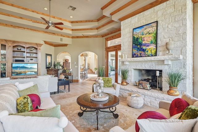 2121 Landmark Lane, Kerrville, TX 78028