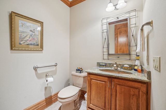 2121 Landmark Lane, Kerrville, TX 78028