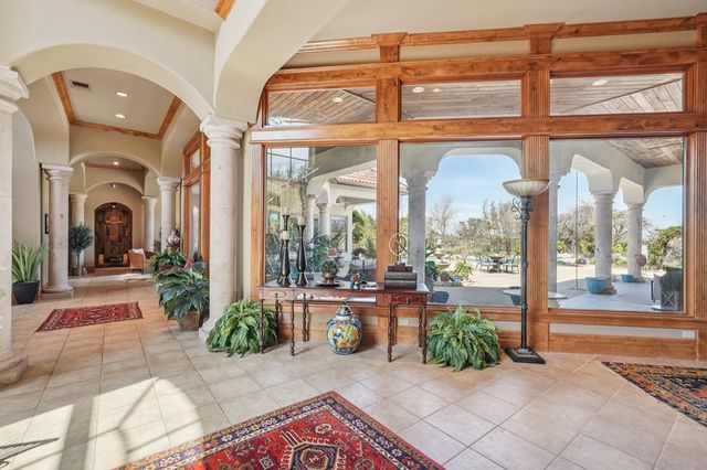 2121 Landmark Lane, Kerrville, TX 78028