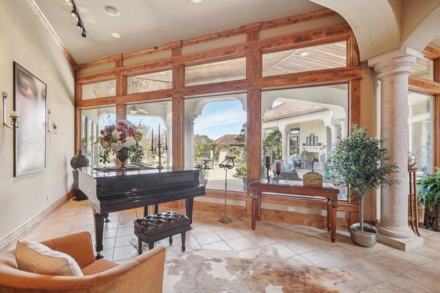 2121 Landmark Lane, Kerrville, TX 78028