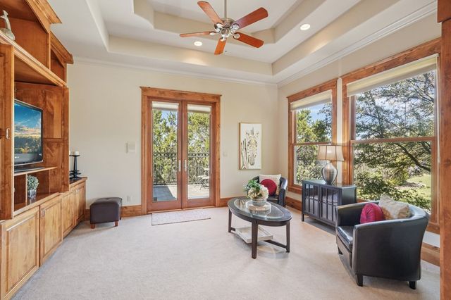 2121 Landmark Lane, Kerrville, TX 78028