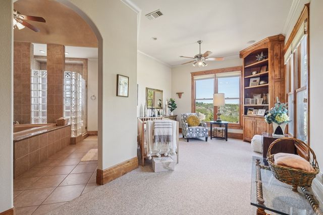 2121 Landmark Lane, Kerrville, TX 78028