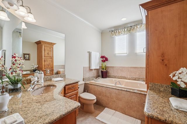 2121 Landmark Lane, Kerrville, TX 78028