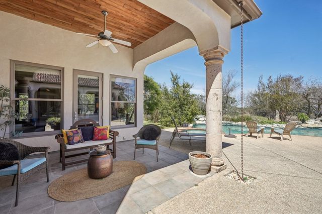 2121 Landmark Lane, Kerrville, TX 78028