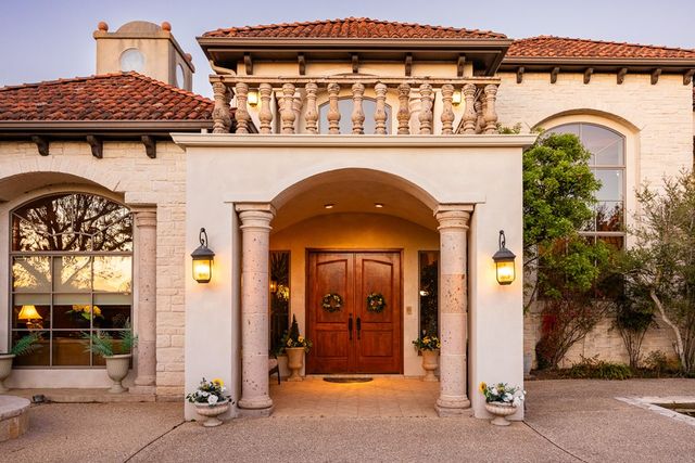 2121 Landmark Lane, Kerrville, TX 78028