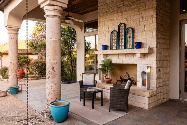 2121 Landmark Lane, Kerrville, TX 78028