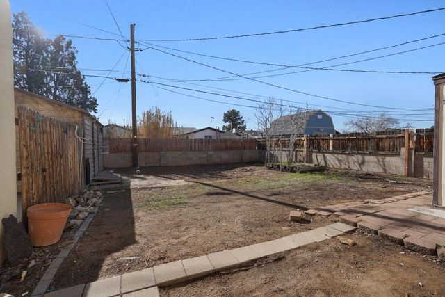 4032 Comanche Road NE, Albuquerque, NM 87110