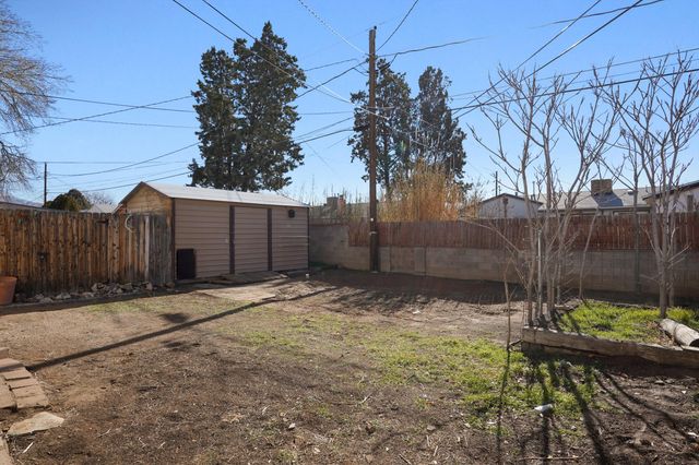 4032 Comanche Road NE, Albuquerque, NM 87110