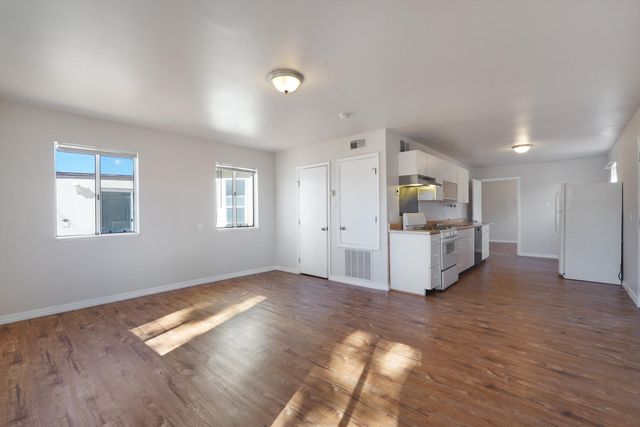 4032 Comanche Road NE, Albuquerque, NM 87110