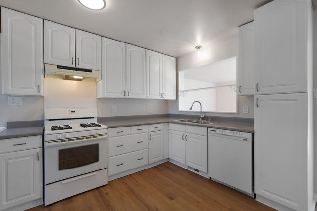 4032 Comanche Road NE, Albuquerque, NM 87110