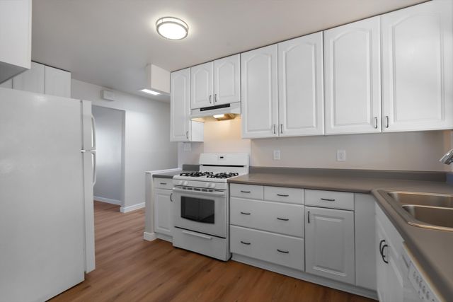 4032 Comanche Road NE, Albuquerque, NM 87110