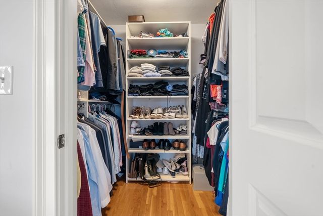 13 Mill St 1, Boston, MA 02122