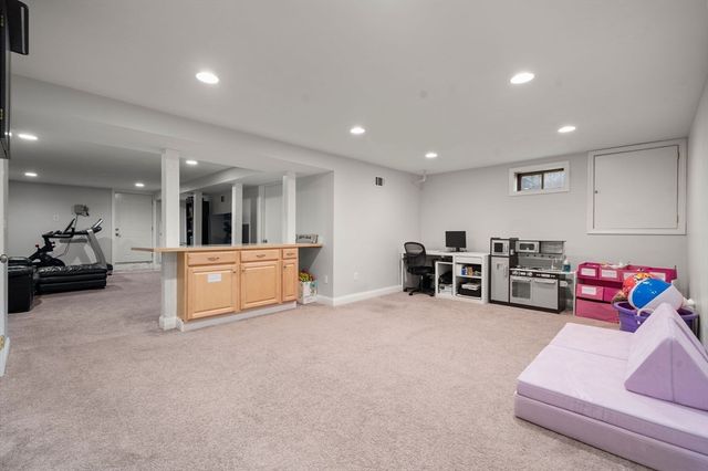 13 Mill St 1, Boston, MA 02122