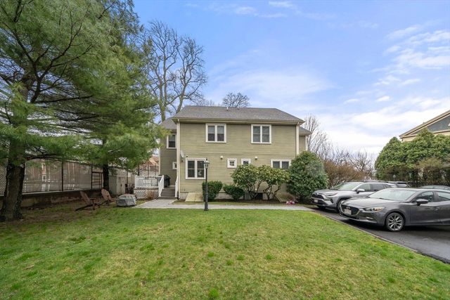 13 Mill St 1, Boston, MA 02122