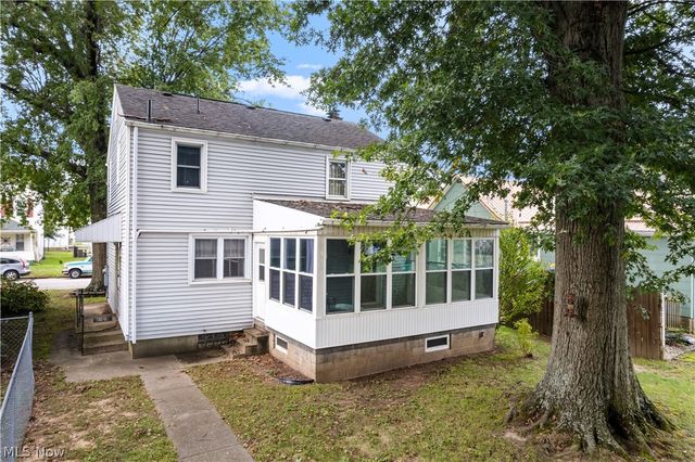 909 32nd Street, Parkersburg, WV 26104