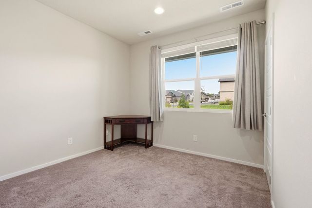8013 S Fruitvale Ln, Cheney, WA 99004