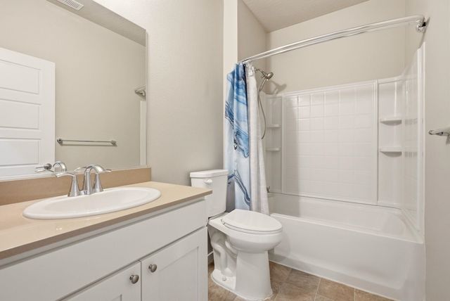 8013 S Fruitvale Ln, Cheney, WA 99004