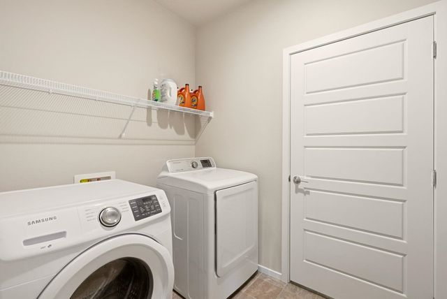 8013 S Fruitvale Ln, Cheney, WA 99004