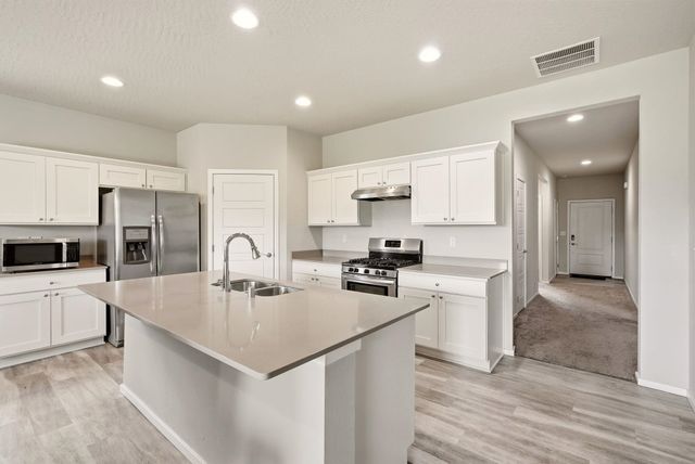 8013 S Fruitvale Ln, Cheney, WA 99004