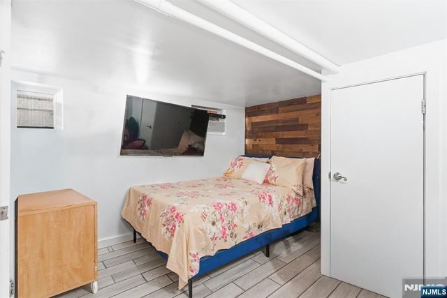 32 Elmwood Terrace, Irvington, NJ 07111