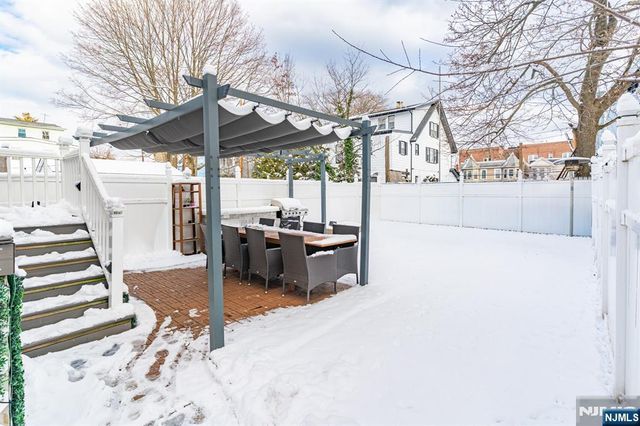 32 Elmwood Terrace, Irvington, NJ 07111