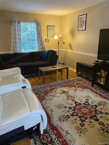 24404 Simmons Drive, Novi, MI 48374