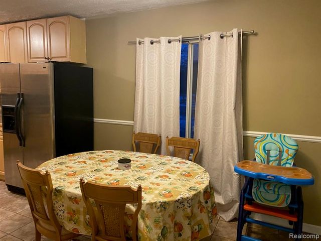 24404 Simmons Drive, Novi, MI 48374