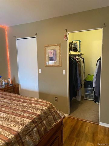 24404 Simmons Drive, Novi, MI 48374