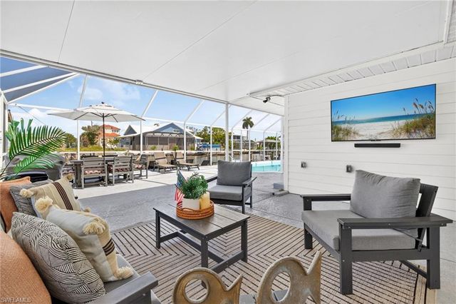 169 Ibis ST, Fort Myers Beach, FL 33931