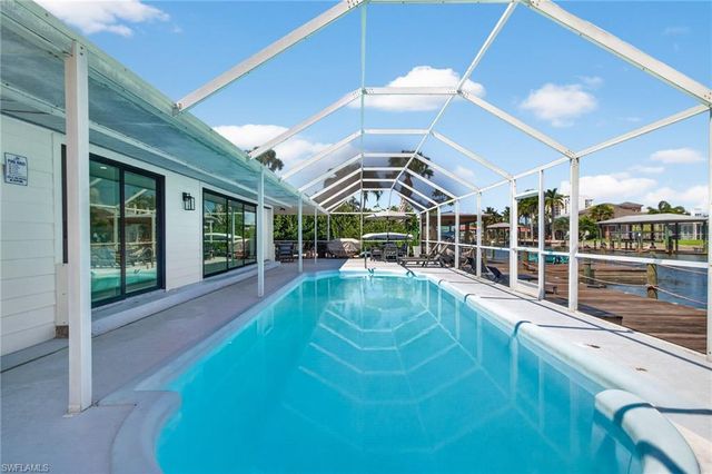 169 Ibis ST, Fort Myers Beach, FL 33931