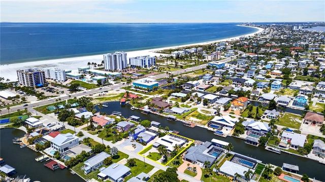 169 Ibis ST, Fort Myers Beach, FL 33931
