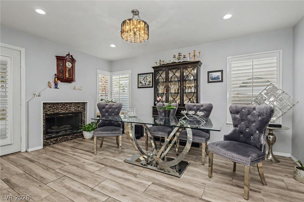 9824 Cactus View Avenue, Las Vegas, NV 89117 — photo 5