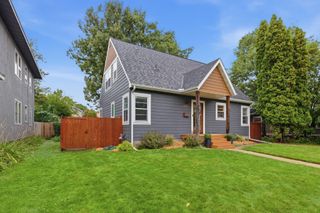 313 Vincent Avenue N, Minneapolis, MN 55405