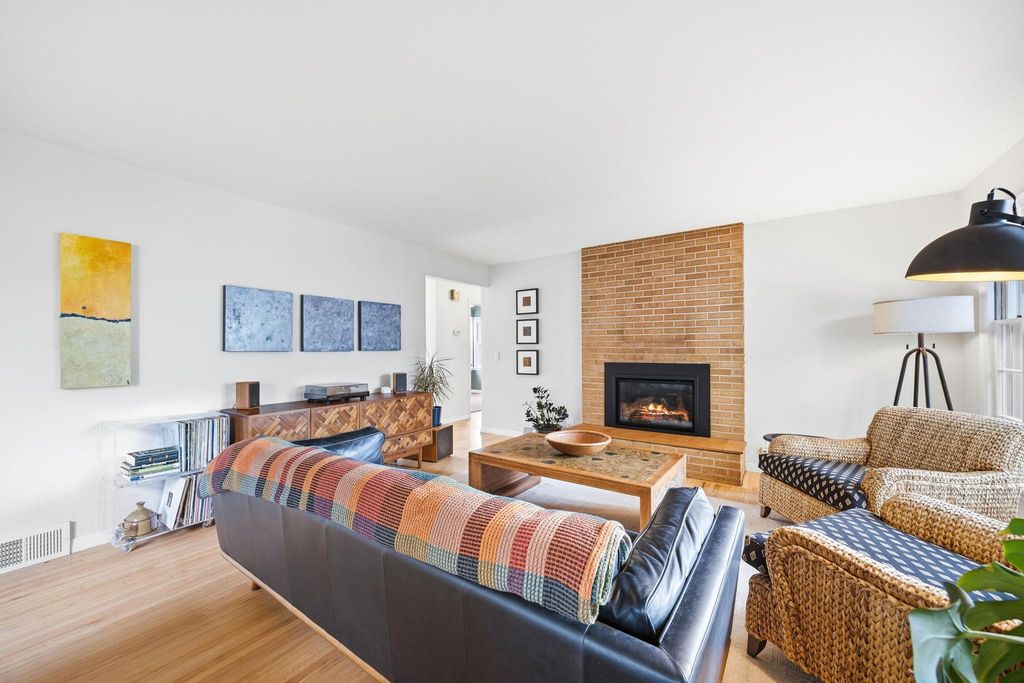 313 Vincent Avenue N, Minneapolis, MN 55405 — photo 5