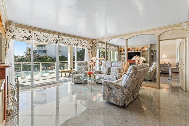 1213 S Ocean Boulevard 2-B, Delray Beach, FL 33483